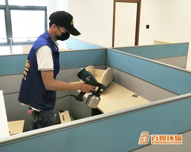 百悅環(huán)保推薦：汽車車內(nèi)如何除甲醛，甲醛又從哪來？